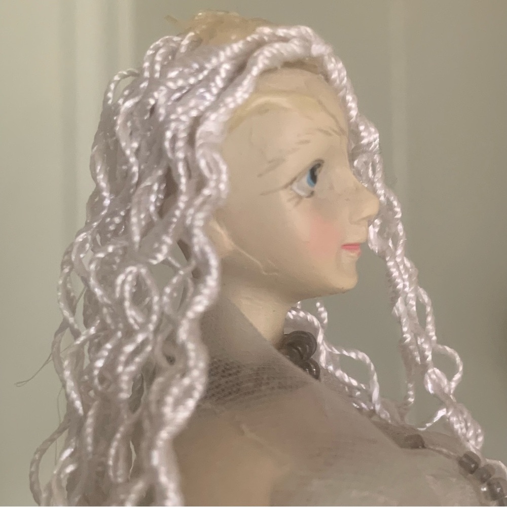 Collectors MERMAID w stand. NEW - Picture 6 of 15